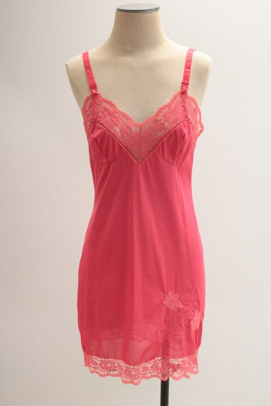 Vintage Full Dress Slip Movie Star size 32 XS Red Nylon Embroidery Lace Pinup